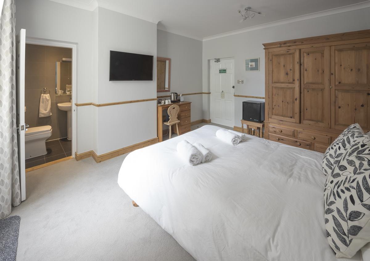 Downsview Hotel Ashford  Bagian luar foto