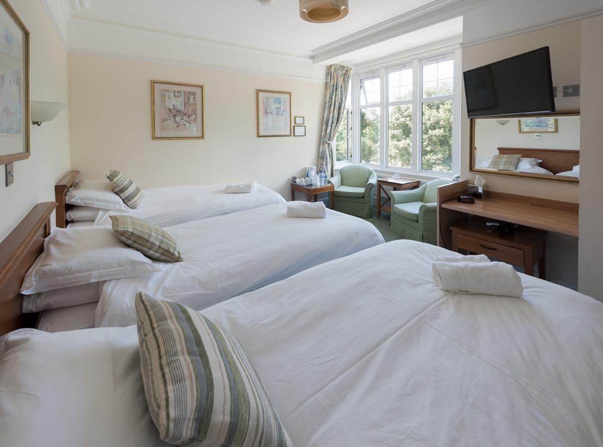 Downsview Hotel Ashford  Bagian luar foto